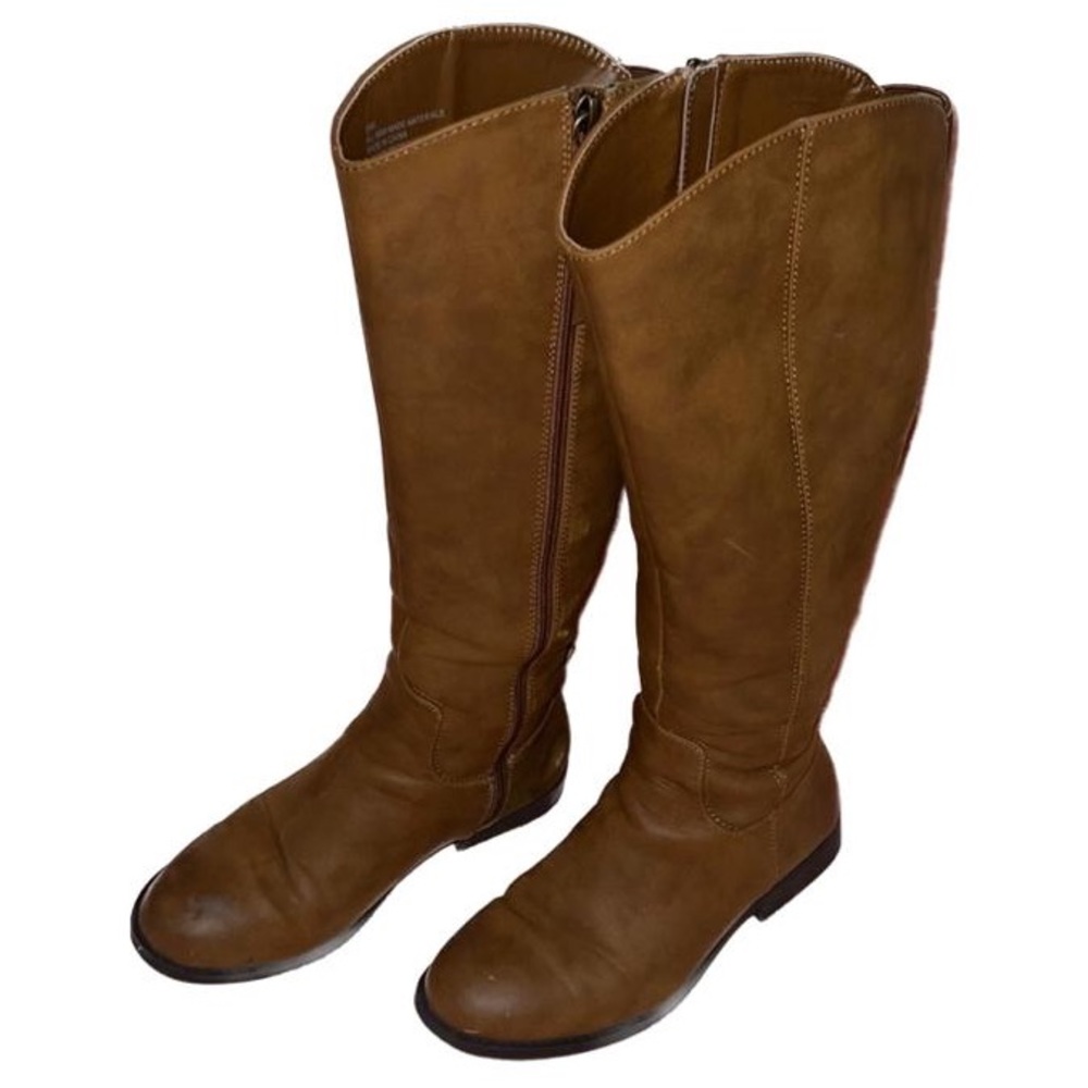 Universal thread Boots 👢 6 wide